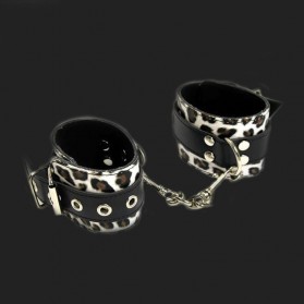 Leopard cuffs