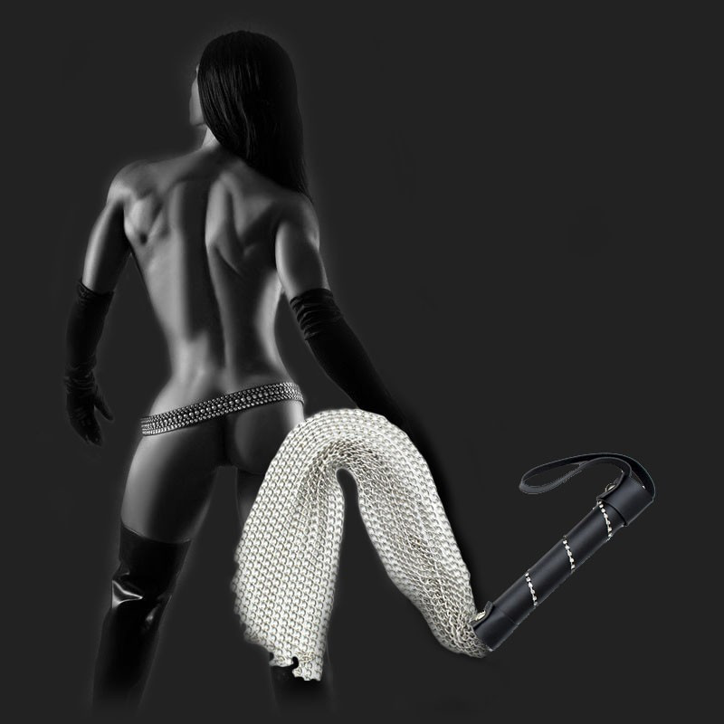 Whip with metal chains
