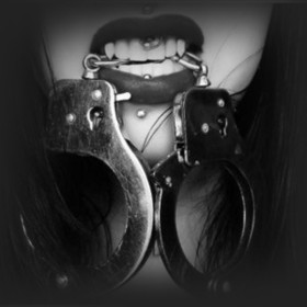 bdsm Handmanschetten Robust und efficaces.avec Sicherheitsverschluss .